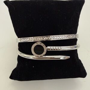 Elegant Silver Bracelet Set